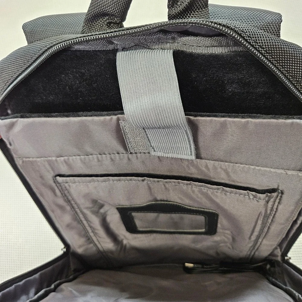 MAXcases‎ Black Gray Slim Tech Backpack Laptop Bag with USB Charging Port
